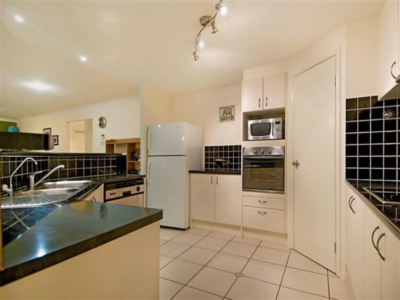 34 Lang Street, Pelican Waters QLD 4551