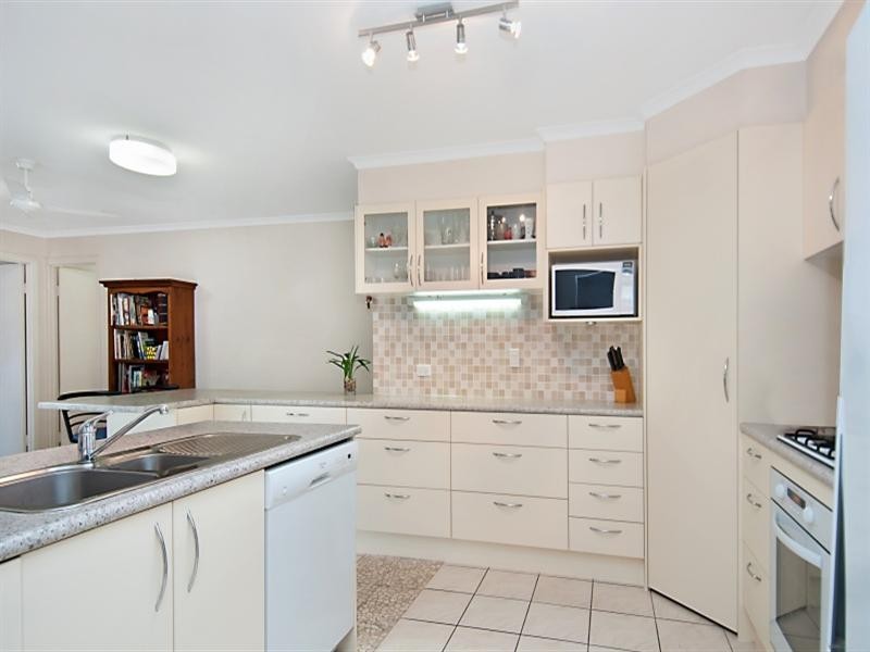 20 Pumicestone Place, Golden Beach QLD 4551