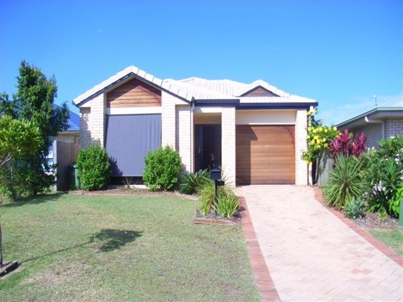 14 Clunie Street, Caloundra West QLD 4551