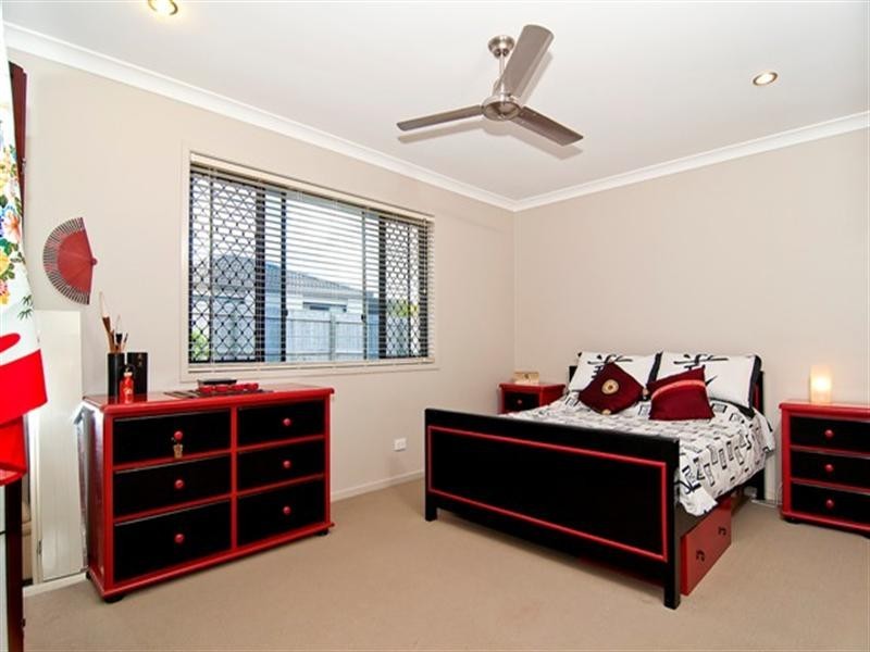 7 Lindesay Street, Caloundra West QLD 4551