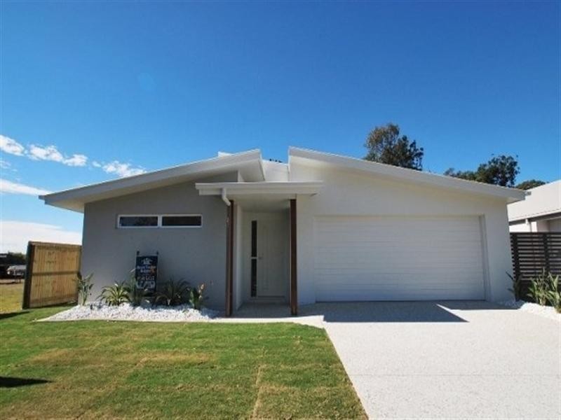 12 Cumberland Crescent, Meridan Plains QLD 4551