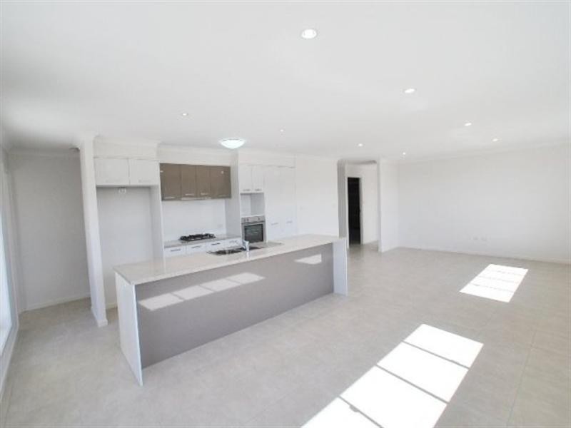 12 Cumberland Crescent, Meridan Plains QLD 4551