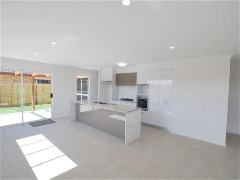 12 Cumberland Crescent, Meridan Plains QLD 4551