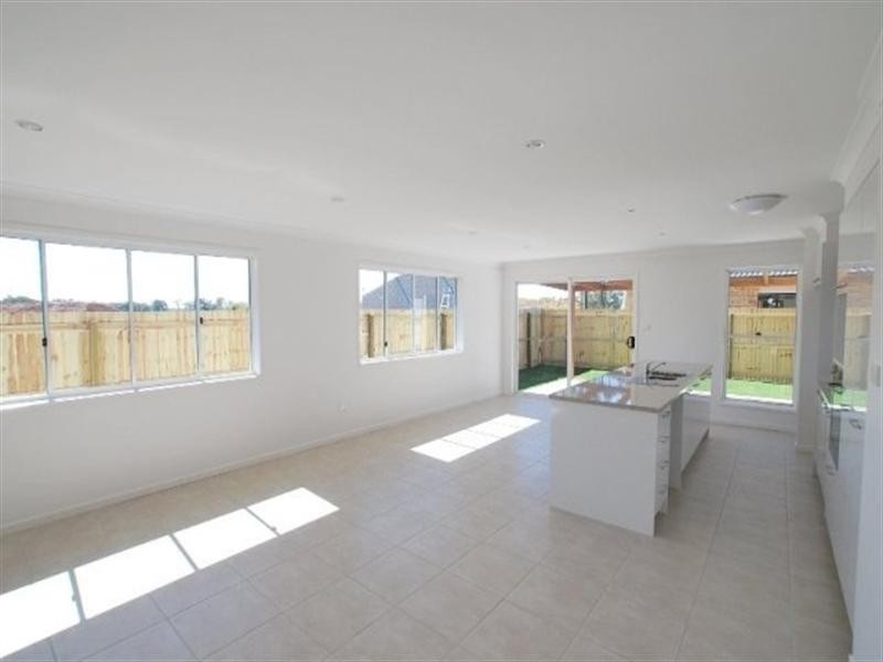 12 Cumberland Crescent, Meridan Plains QLD 4551