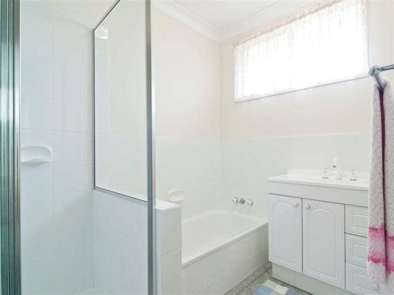 17 Hankinson Street, Golden Beach QLD 4551