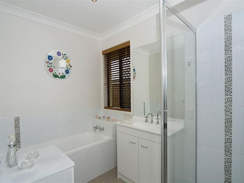 44 Liekefett Way, Little Mountain QLD 4551