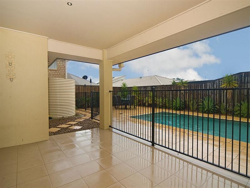 44 Liekefett Way, Little Mountain QLD 4551