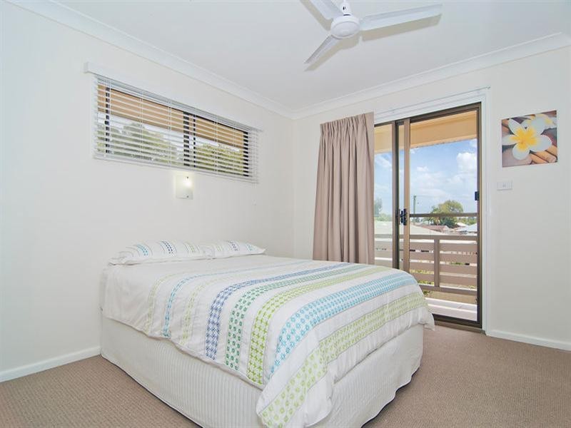 37 Booker Parade, Golden Beach QLD 4551