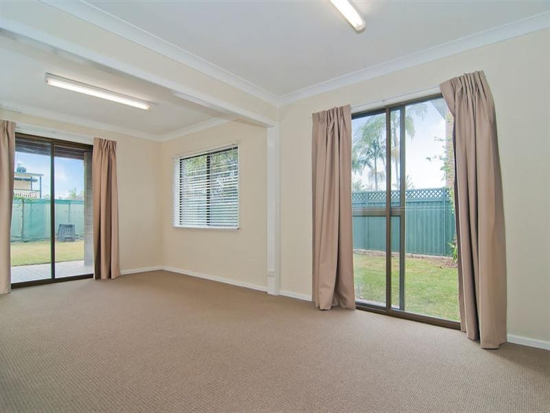 37 Booker Parade, Golden Beach QLD 4551