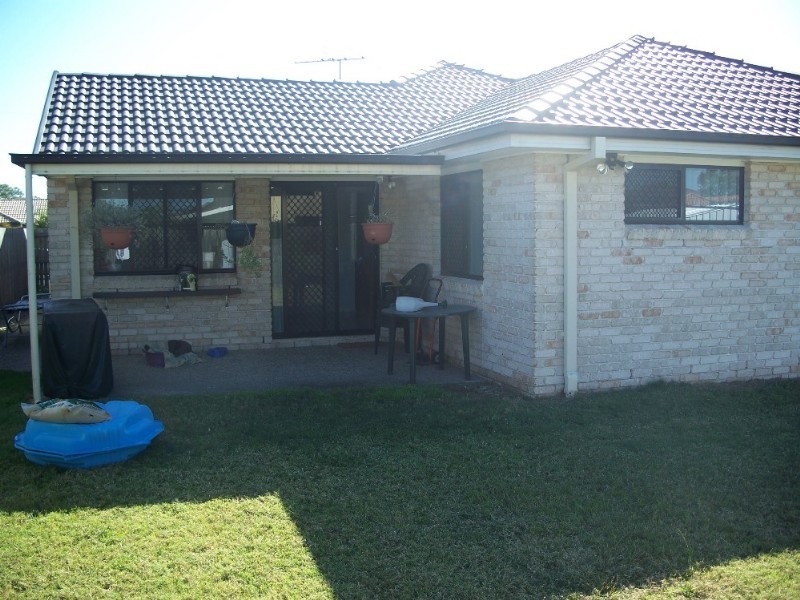 17 Links Avenue, Meadowbrook QLD 4131