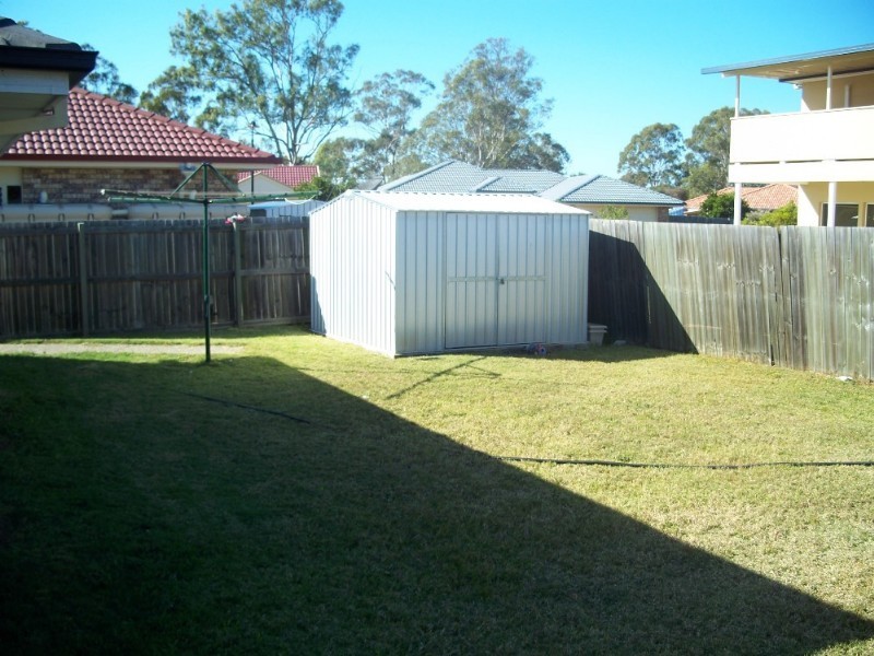 17 Links Avenue, Meadowbrook QLD 4131