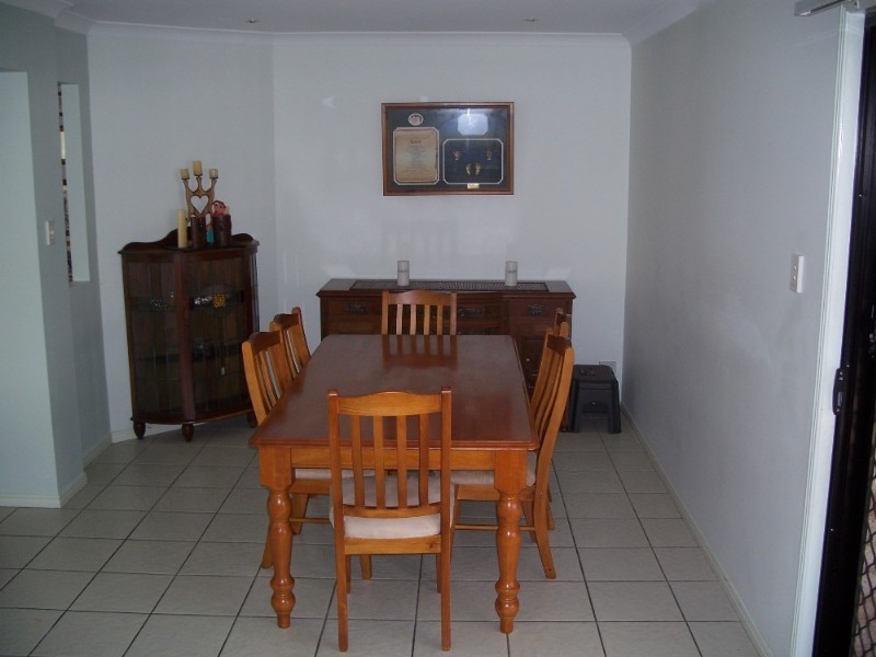 17 Links Avenue, Meadowbrook QLD 4131