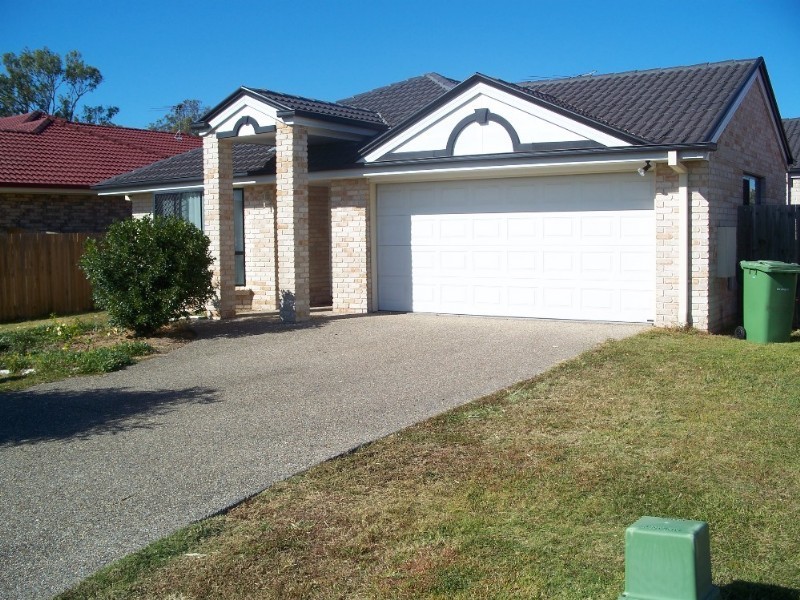 17 Links Avenue, Meadowbrook QLD 4131