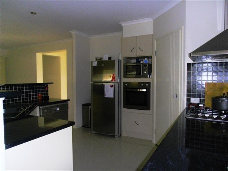 12 Lakeland Court, Loganholme QLD 4129