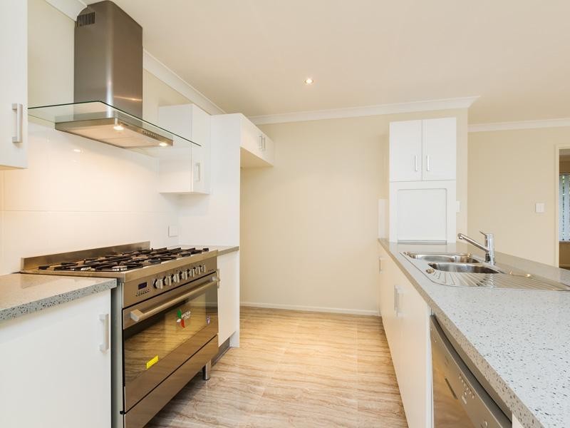 15 Koomba Street, Shailer Park QLD 4128