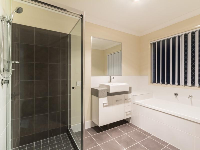 15 Koomba Street, Shailer Park QLD 4128