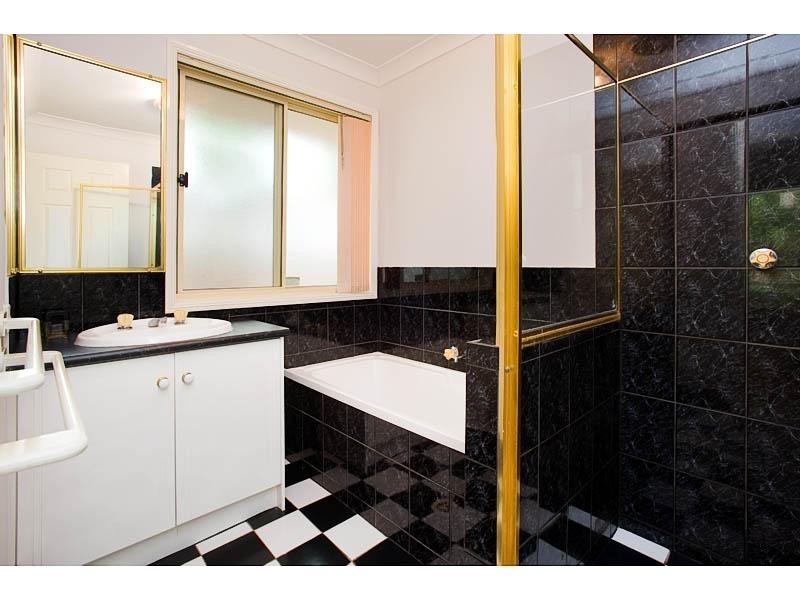 22 Tahan Crescent, Tanah Merah QLD 4128
