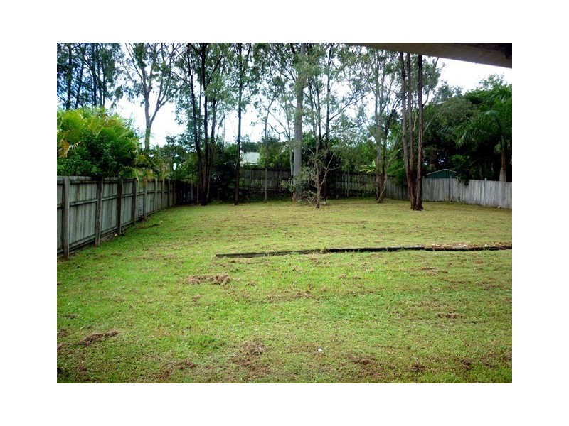16 Morisset Court, Edens Landing QLD 4207