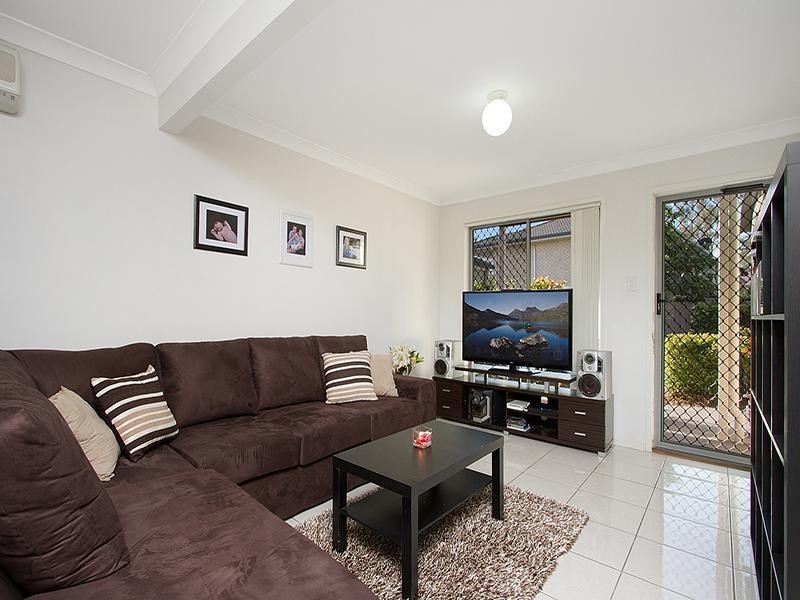 2/175 Fryar Road, Eagleby QLD 4207