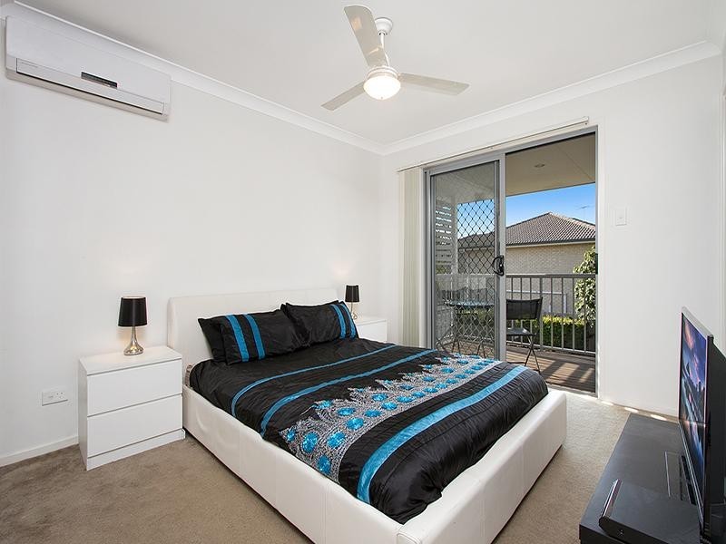 2/175 Fryar Road, Eagleby QLD 4207