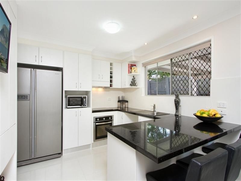 8 Belconnen Street, Rochedale South QLD 4123