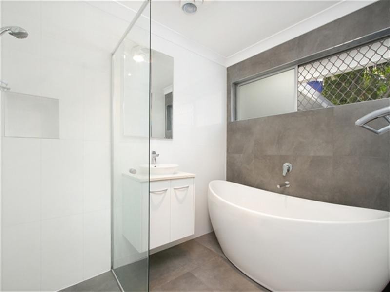 8 Belconnen Street, Rochedale South QLD 4123