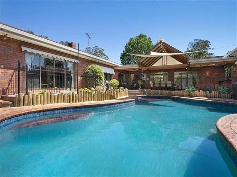 8 Benwerrin Road, Loganholme QLD 4129