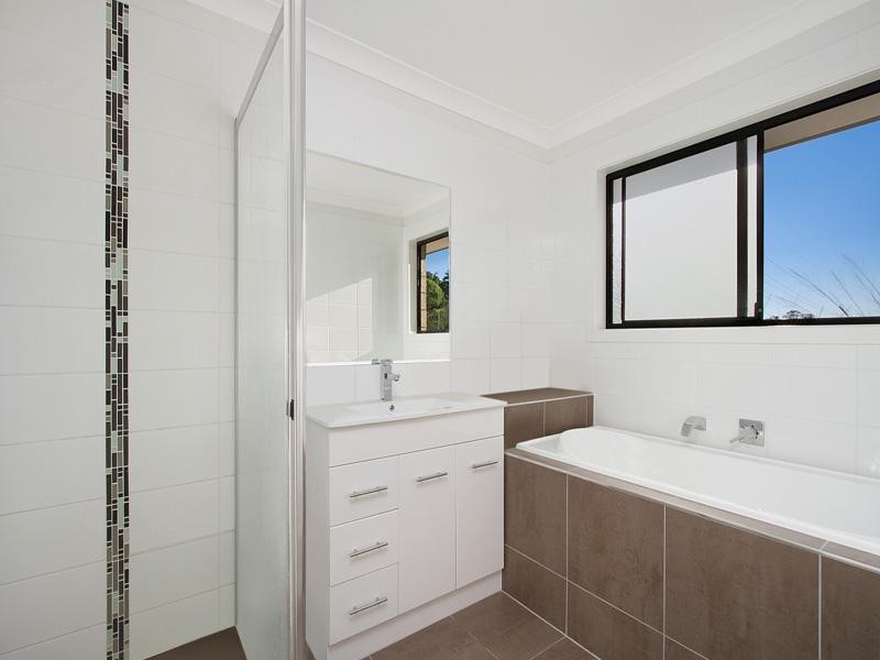 2 Range Drive, Tanah Merah QLD 4128
