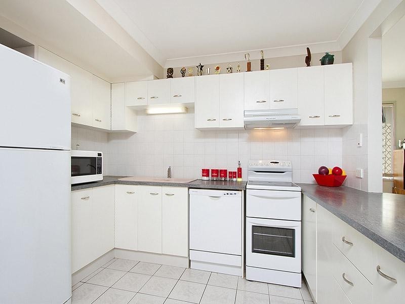 22 Cowra Street, Tanah Merah QLD 4128