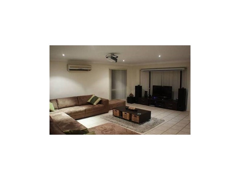 43 Tansey Drive, Tanah Merah QLD 4128