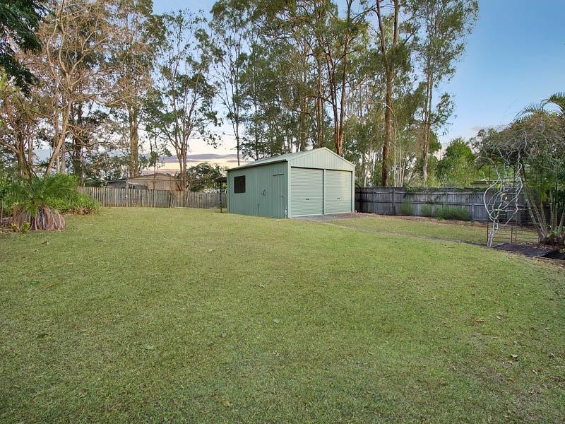 17 Coolcrest Street, Daisy Hill QLD 4127