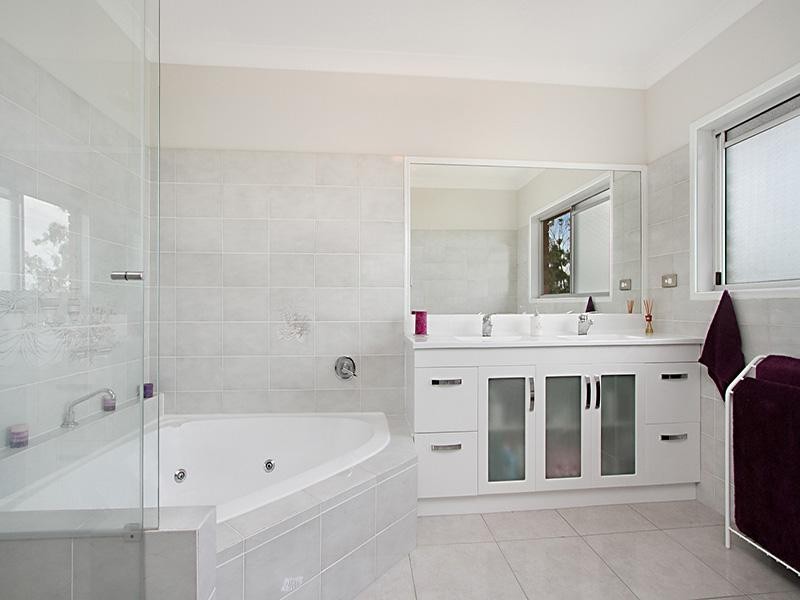 44 Adelong Road, Shailer Park QLD 4128