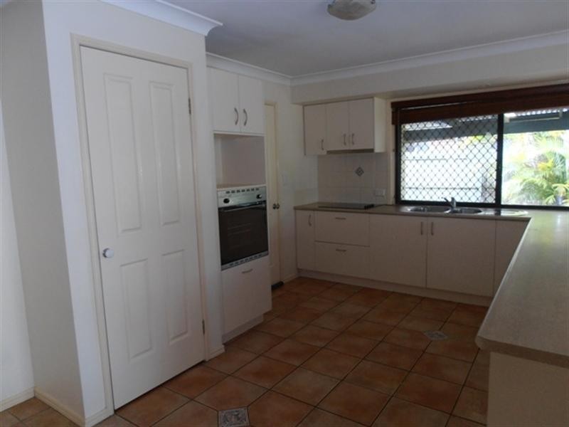 6 Mulde Place, Meadowbrook QLD 4131