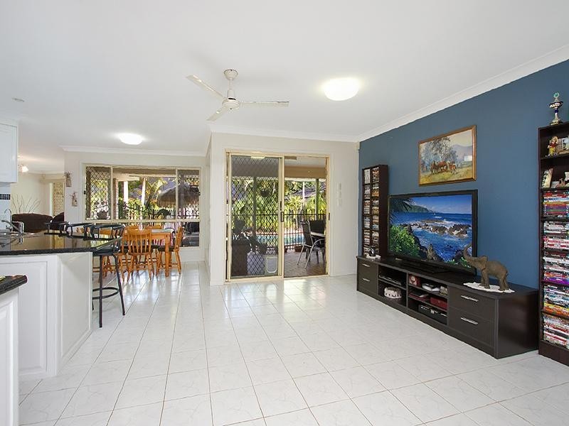 75 Mallee Drive, Tanah Merah QLD 4128