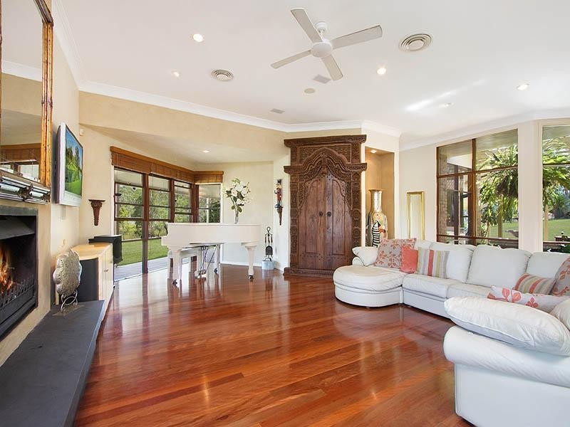 111 Solway Crescent, Carbrook QLD 4130