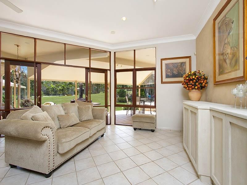 111 Solway Crescent, Carbrook QLD 4130