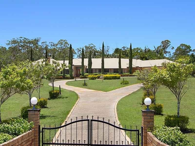 111 Solway Crescent, Carbrook QLD 4130