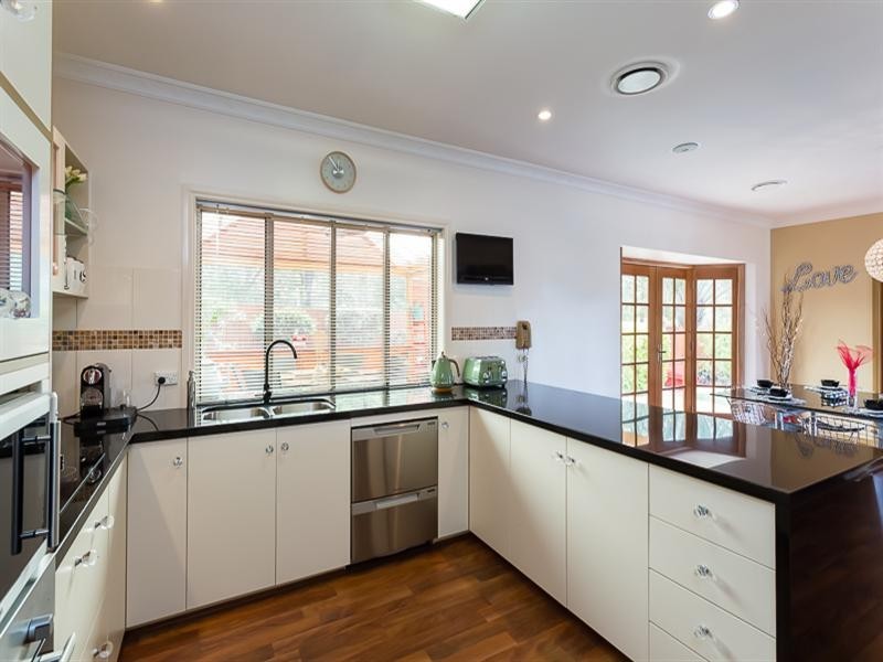 10 Carnoustie Court, Cornubia QLD 4130