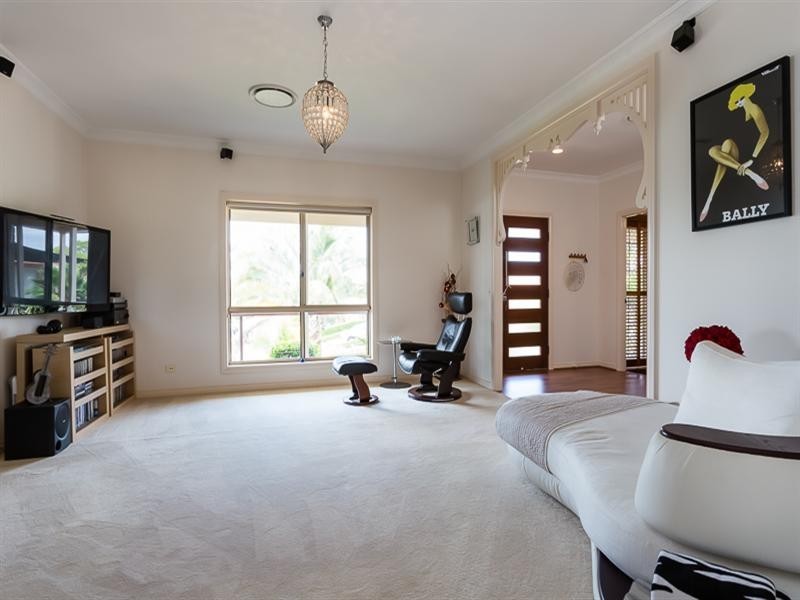10 Carnoustie Court, Cornubia QLD 4130