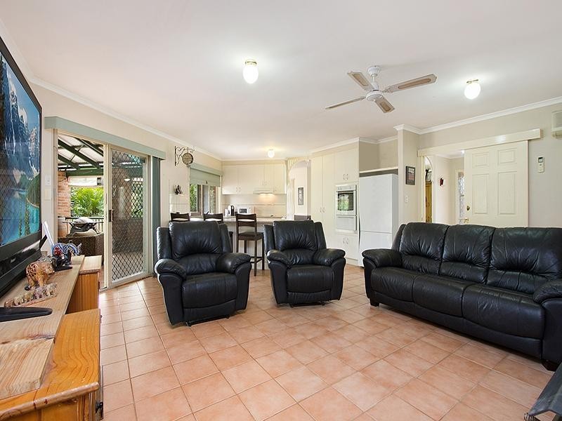 75 Yarabah Crescent, Shailer Park QLD 4128