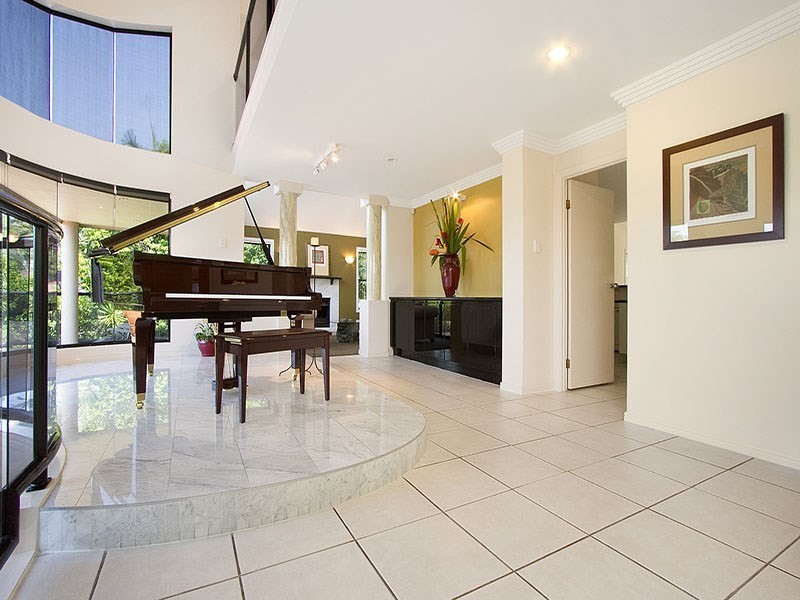 11 Burnier Court, Shailer Park QLD 4128