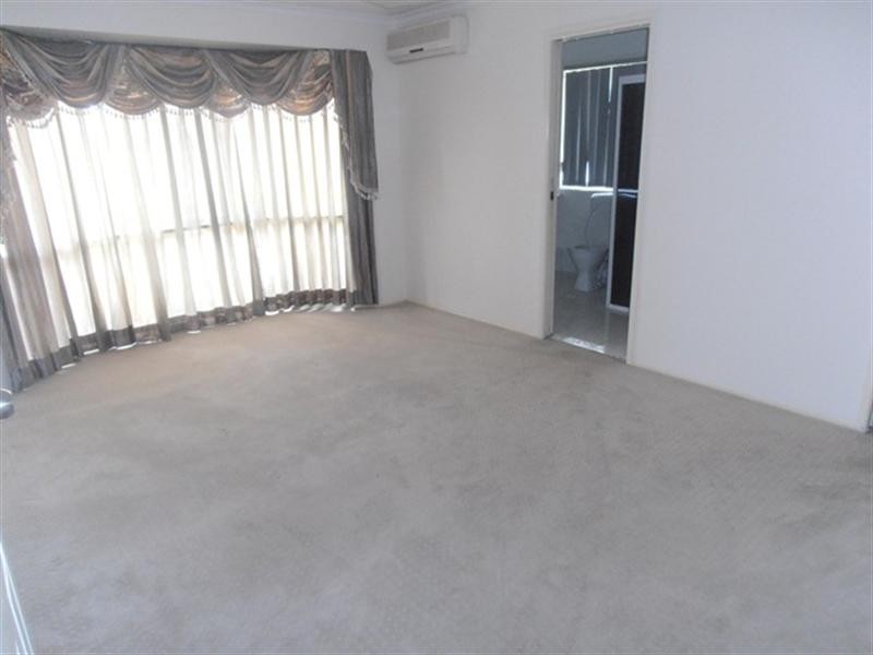 3 St Andrews Drive, Cornubia QLD 4130