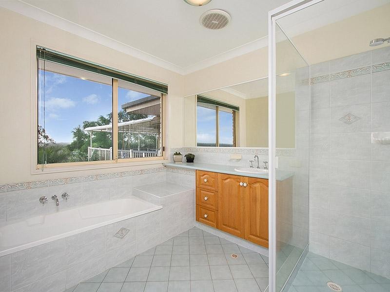 72 Pohon Drive, Tanah Merah QLD 4128