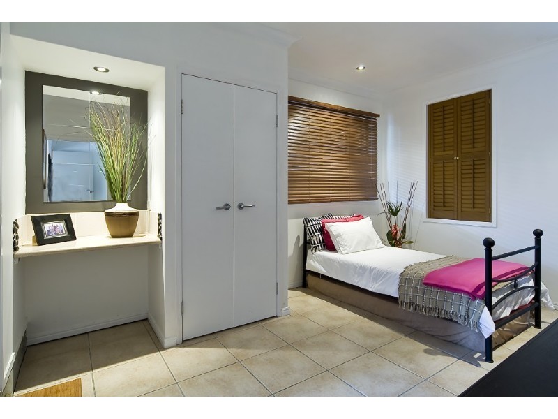 35 Narcamus Crescent, Shailer Park QLD 4128