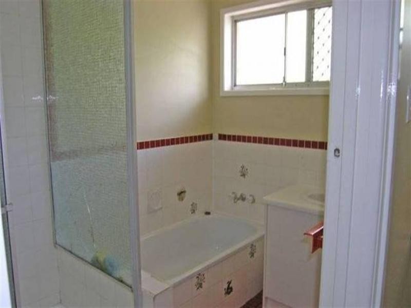 4 Lasandra Court, Shailer Park QLD 4128