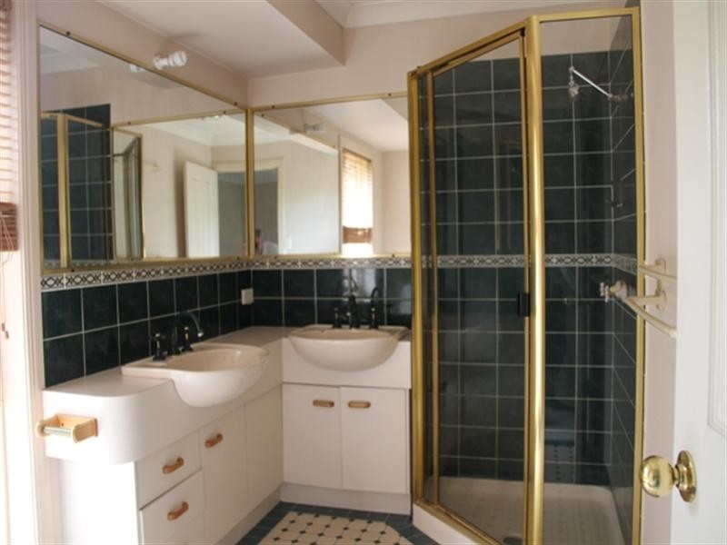 30 Heeler Court, Shailer Park QLD 4128