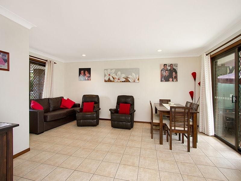 3 Tulip Street, Daisy Hill QLD 4127