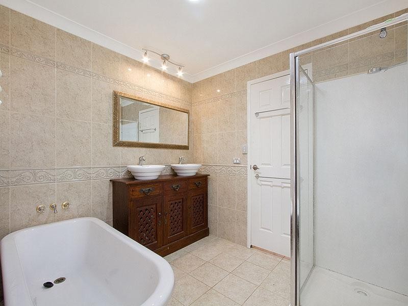 8 Kabang Court, Tanah Merah QLD 4128