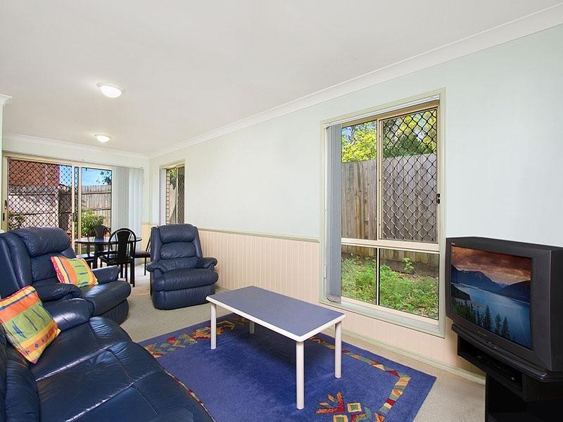 4/15 Abang Avenue, Tanah Merah QLD 4128