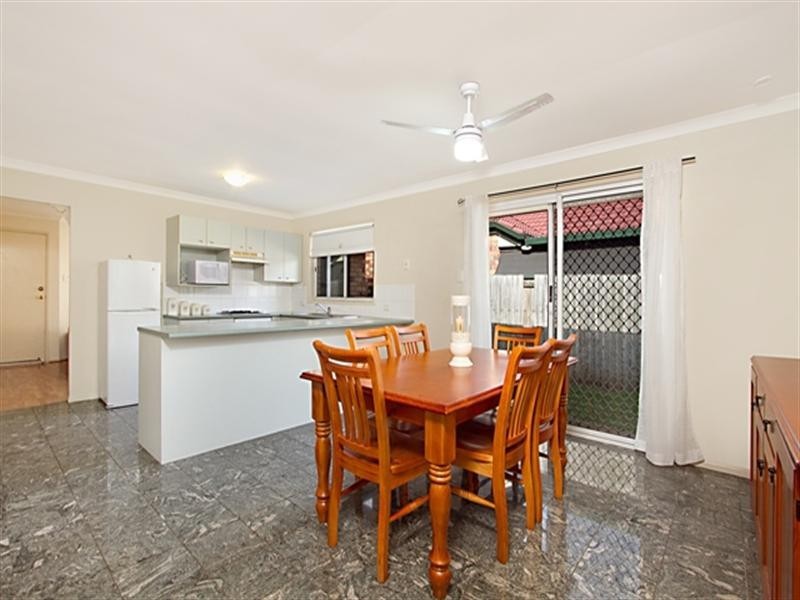42 Lithfield Place, Loganholme QLD 4129